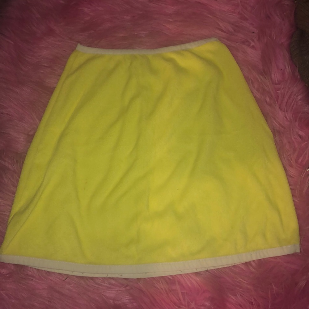 lemon yellow mini tennis skirt